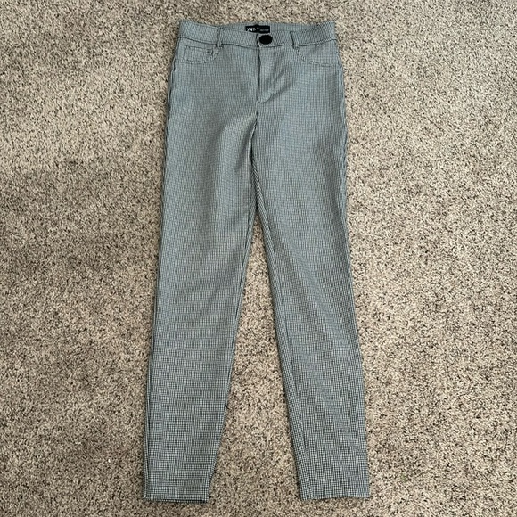Zara Plaid Pants - Picture 1 of 6